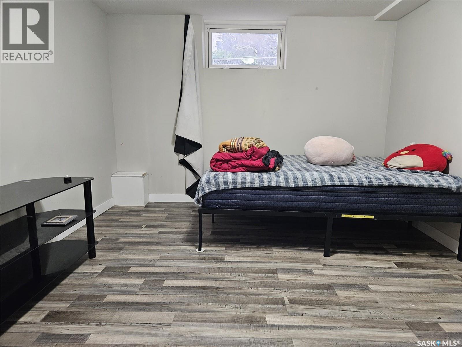 210 Western Crescent, Saskatoon, SK - Indoor