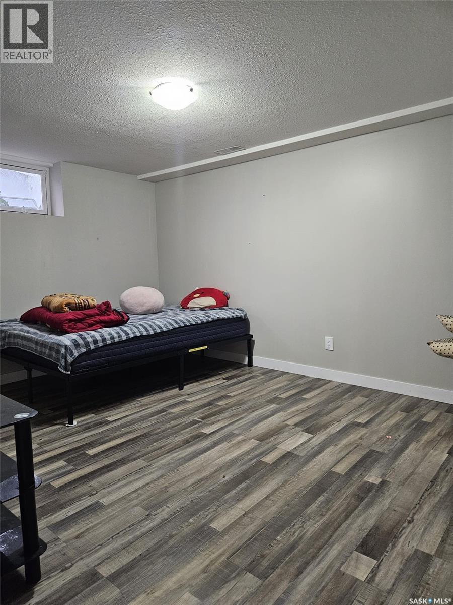 210 Western Crescent, Saskatoon, SK - Indoor