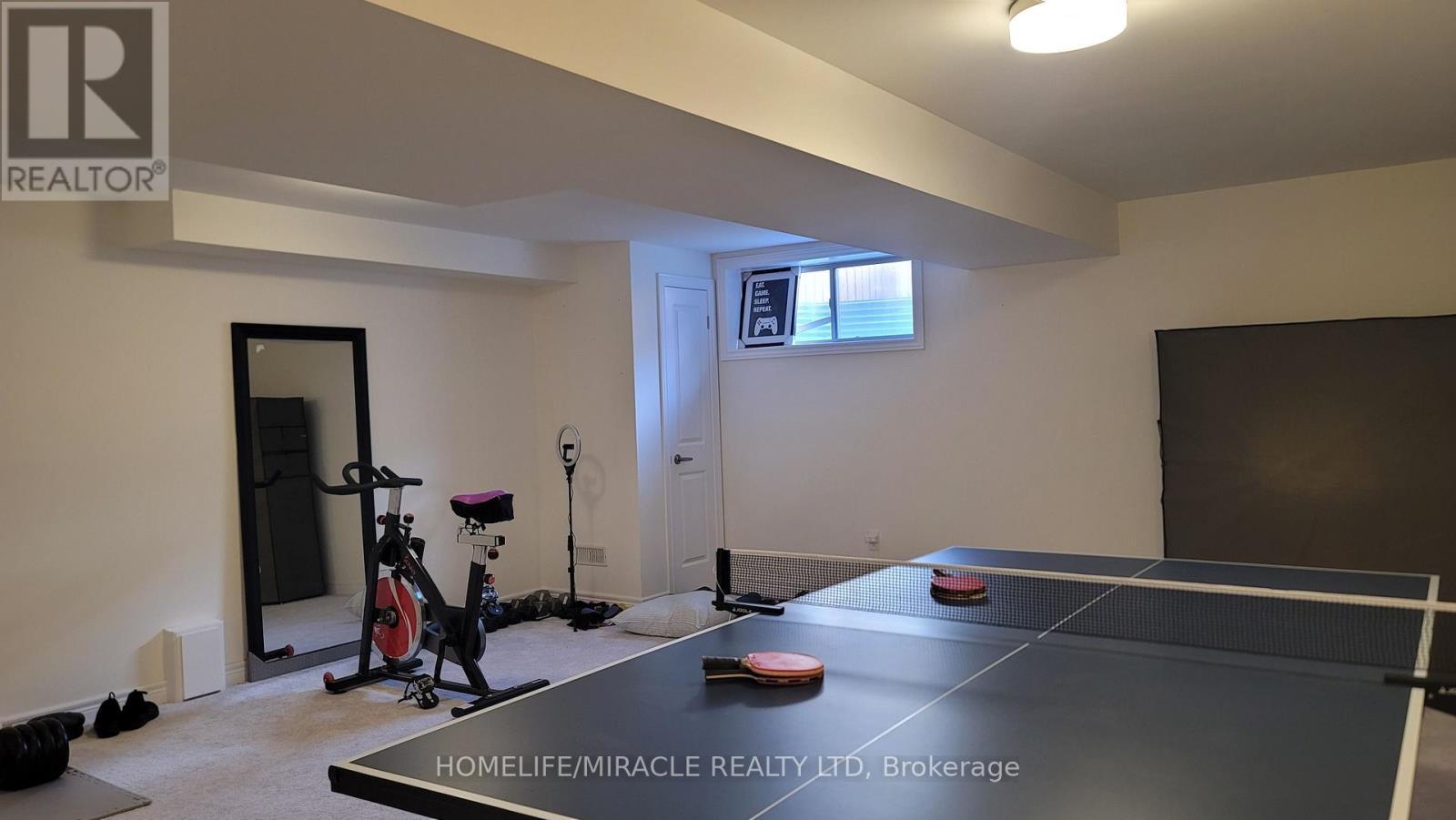 1319 Chee Chee Landing, Milton, ON - Indoor