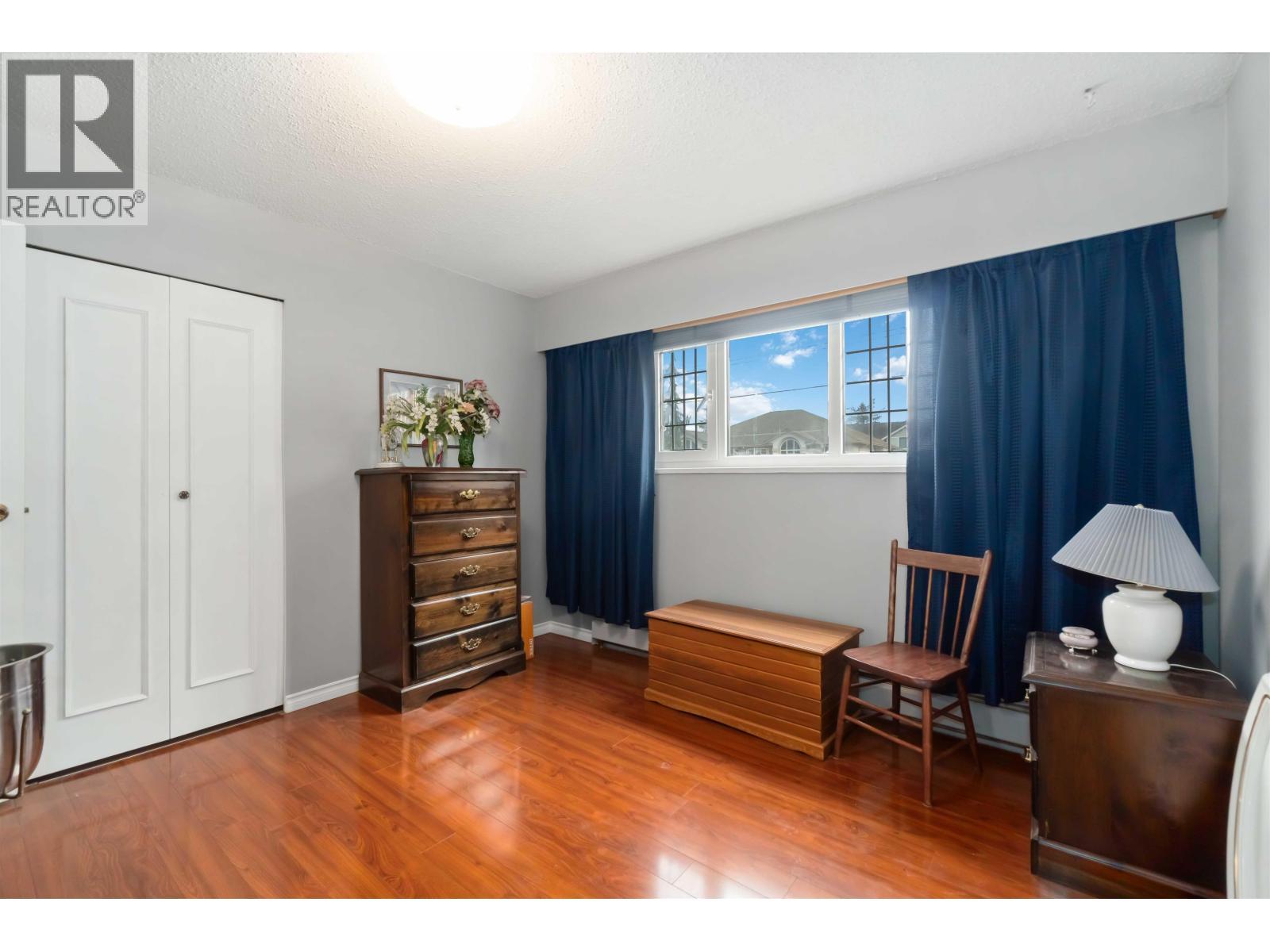 814 Kelvin Street, Coquitlam, BC - Indoor Photo Showing Bedroom
