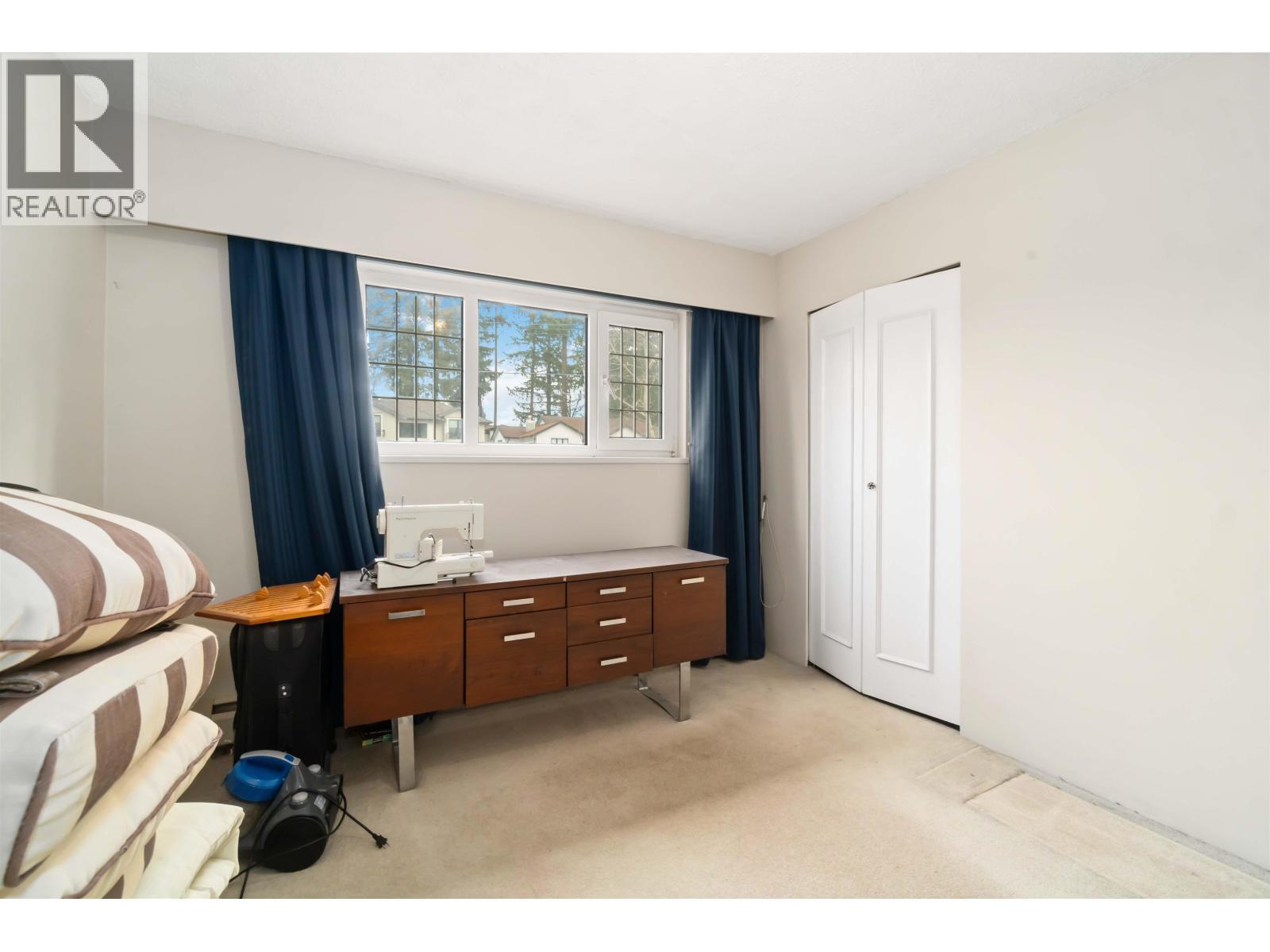 814 Kelvin Street, Coquitlam, BC - Indoor