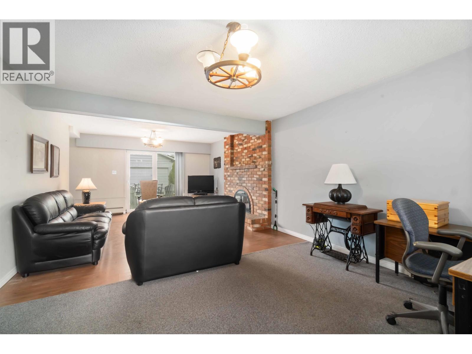 814 Kelvin Street, Coquitlam, BC - Indoor