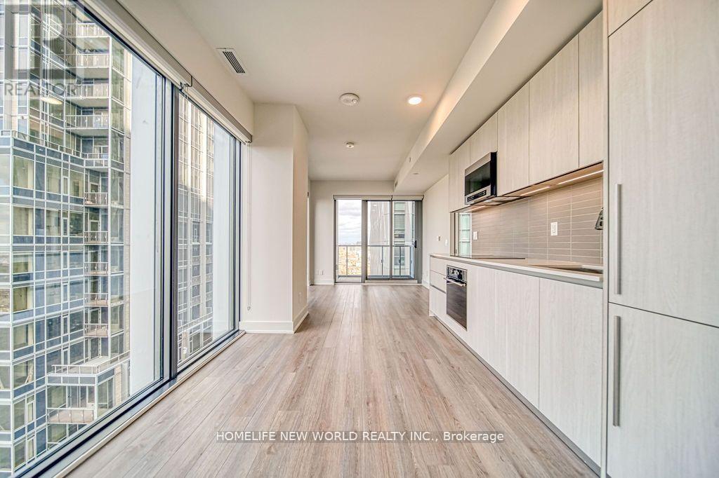 3002 - 8 Cumberland Street, Toronto, ON - Indoor Photo Showing Other Room