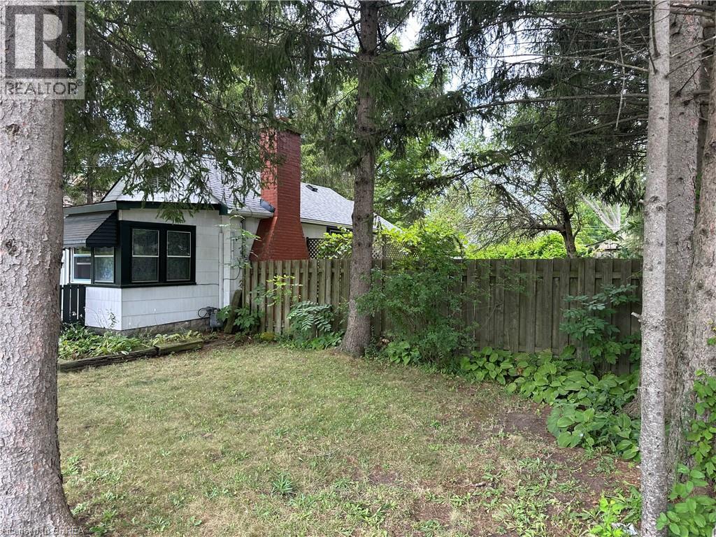 3852 Roxborough Avenue, Crystal Beach, ON - Outdoor