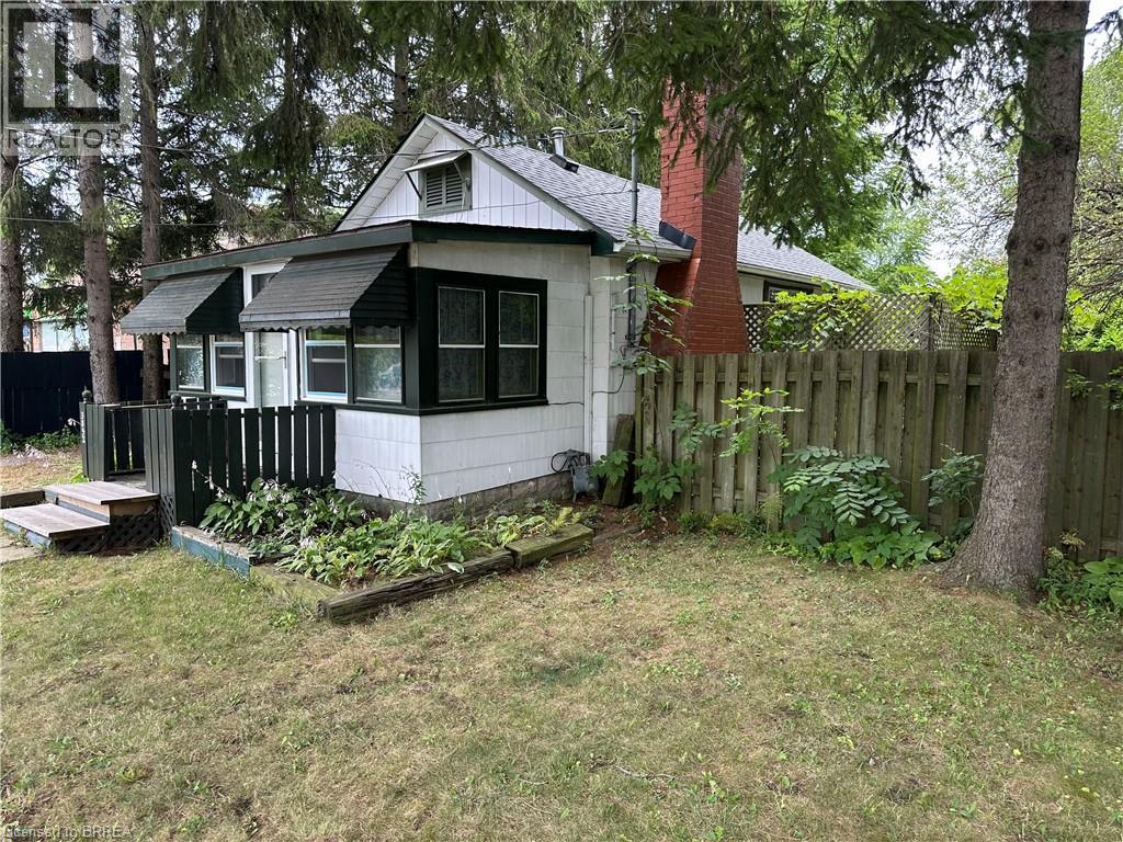 3852 Roxborough Avenue, Crystal Beach, ON - Outdoor