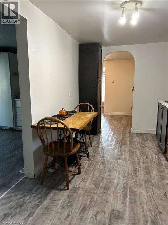 3852 Roxborough Avenue, Crystal Beach, ON - Indoor