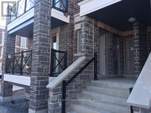 1202 - 11 Dunsheath Way, Markham, ON - Outdoor