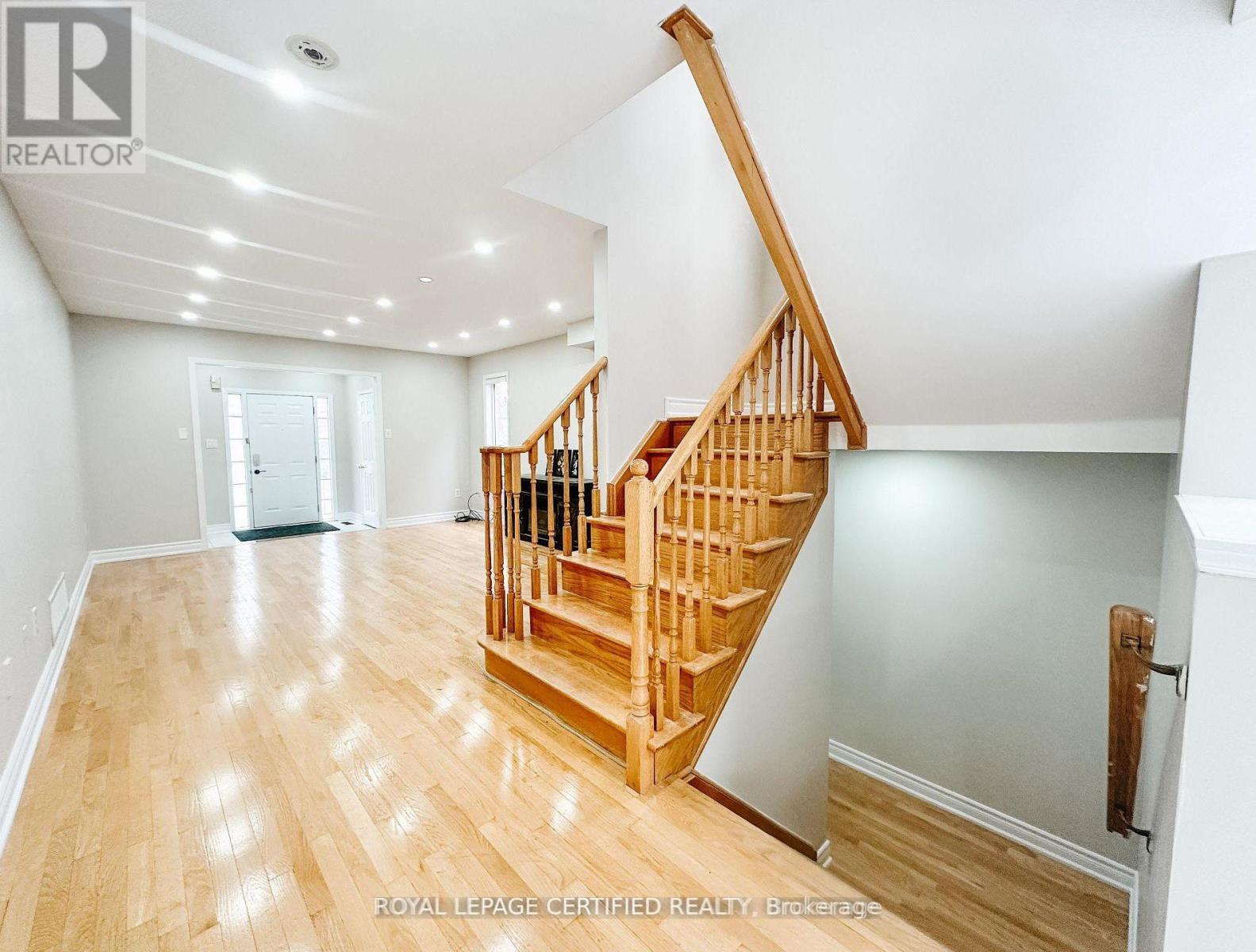 30 Lucerne Drive, Vaughan, ON - Indoor Photo Showing Other Room