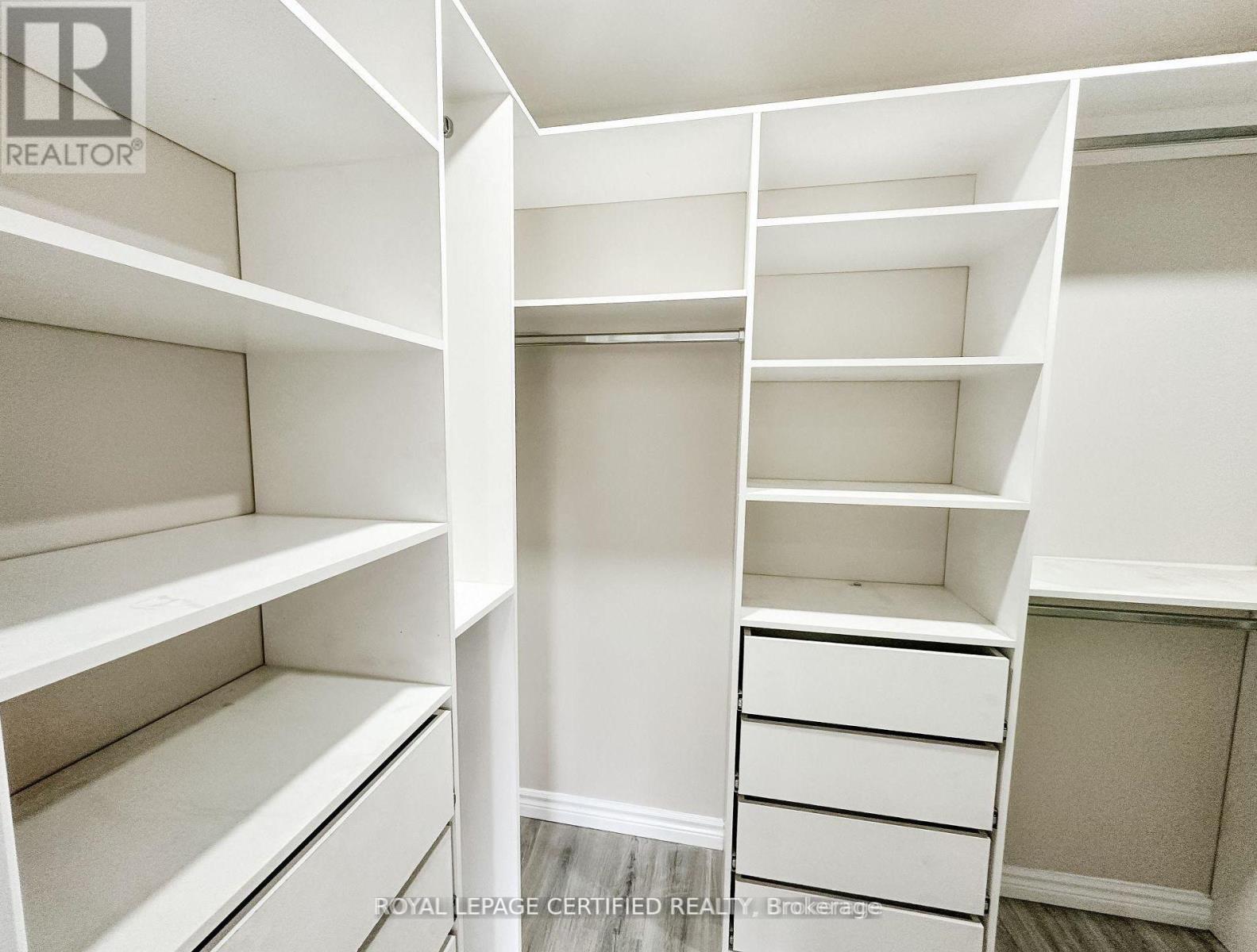 30 Lucerne Drive, Vaughan, ON - Indoor With Storage