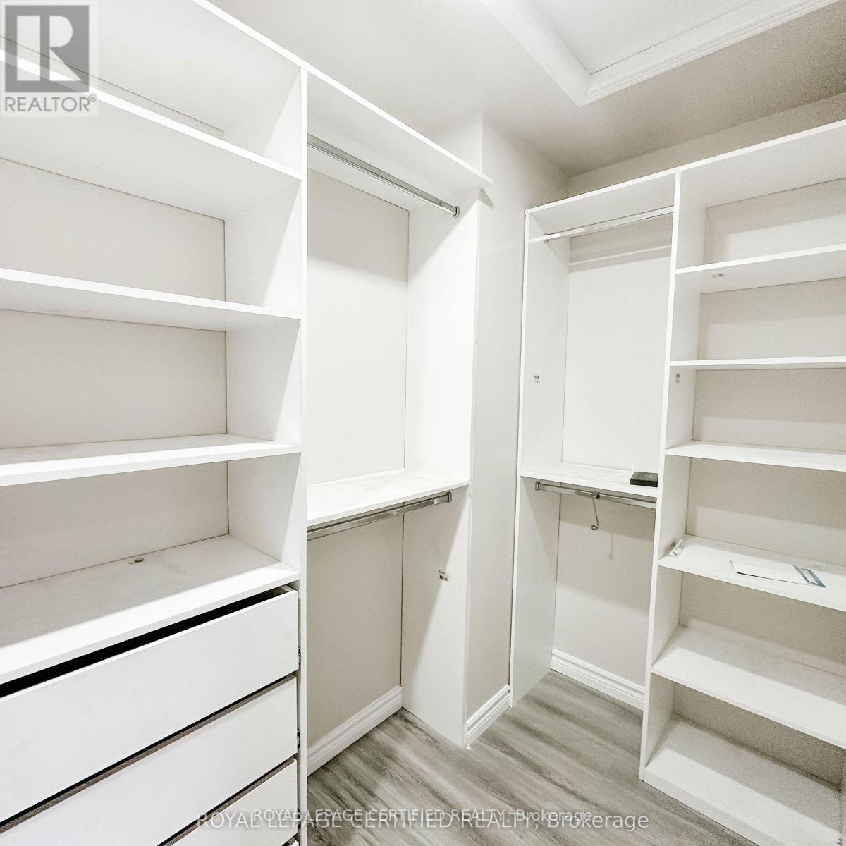 30 Lucerne Drive, Vaughan, ON - Indoor With Storage