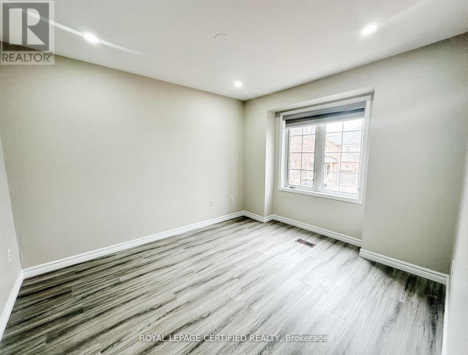 30 Lucerne Drive, Vaughan, ON - Indoor Photo Showing Other Room