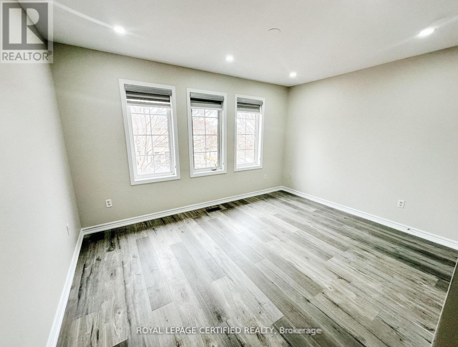 30 Lucerne Drive, Vaughan, ON - Indoor Photo Showing Other Room