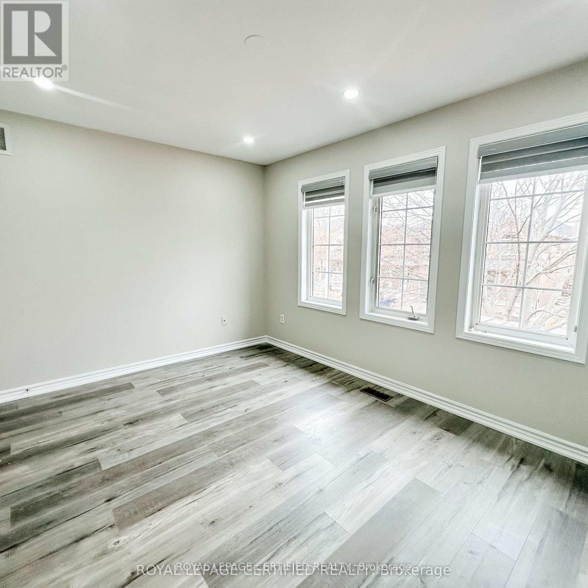 30 Lucerne Drive, Vaughan, ON - Indoor Photo Showing Other Room