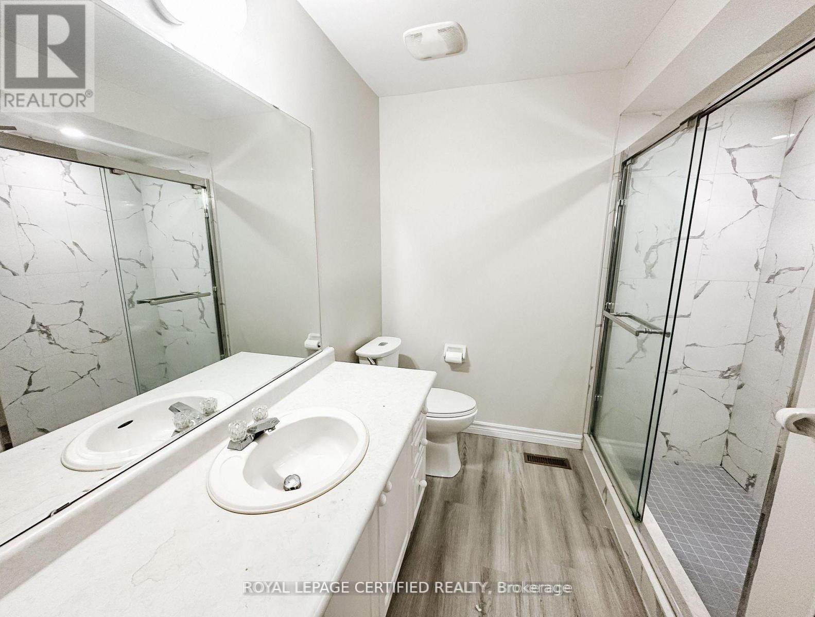 30 Lucerne Drive, Vaughan, ON - Indoor Photo Showing Bathroom