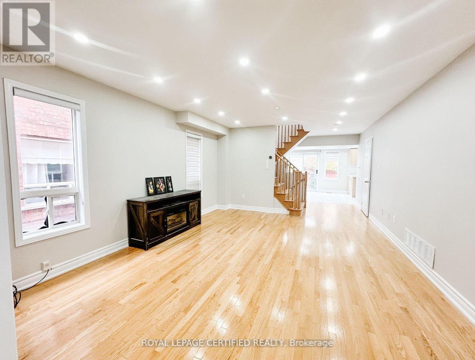 30 Lucerne Drive, Vaughan, ON - Indoor