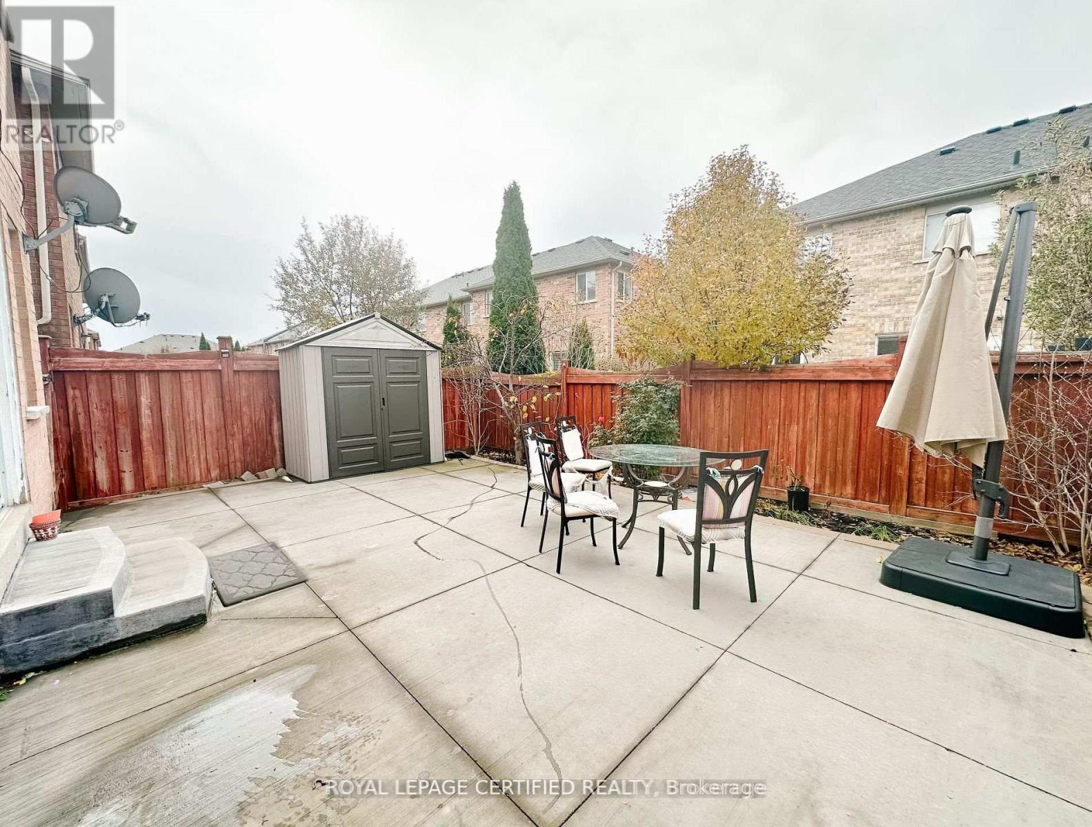 30 Lucerne Drive, Vaughan, ON - Outdoor