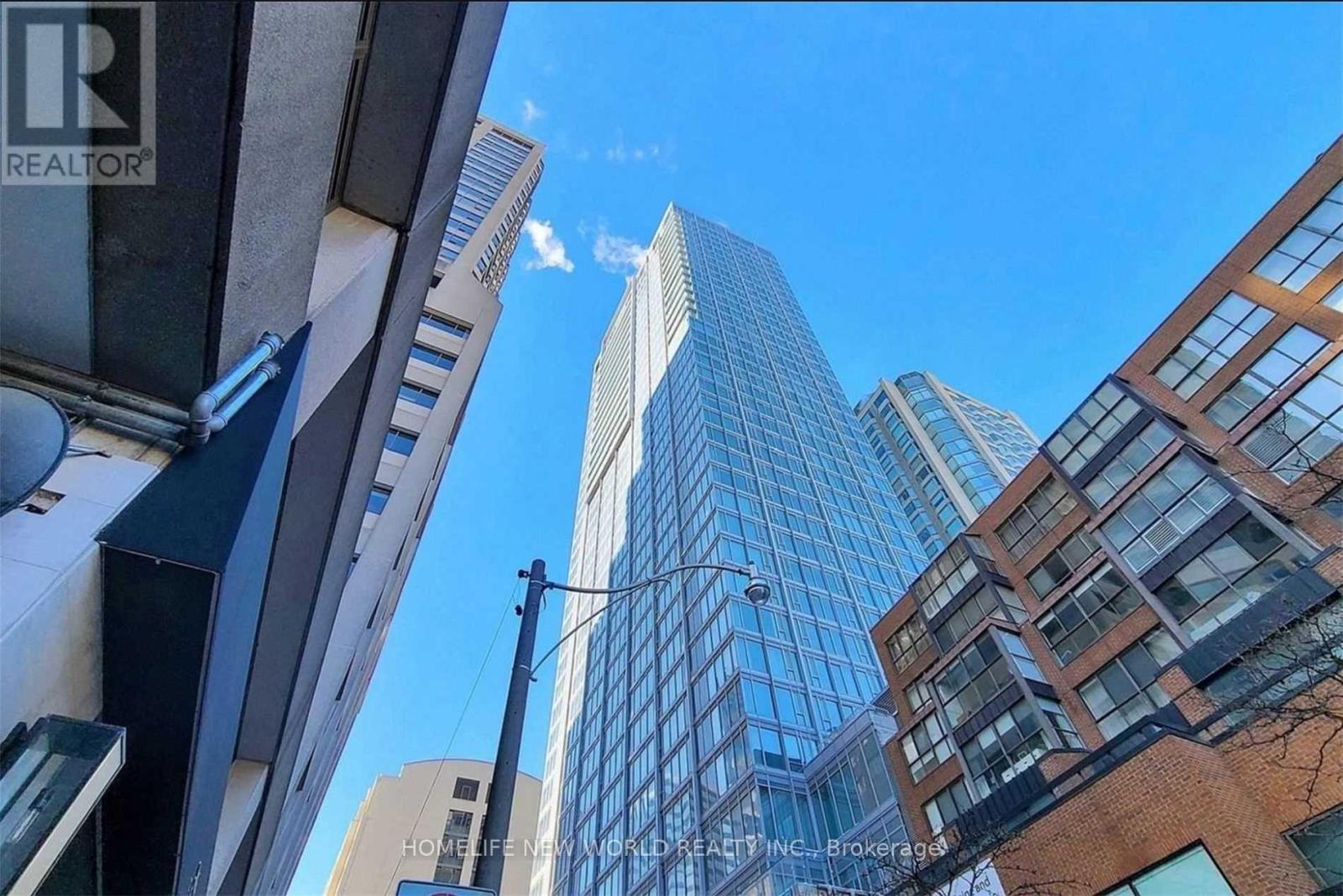 2108 - 188 Cumberland Street, Toronto, ON - Outdoor