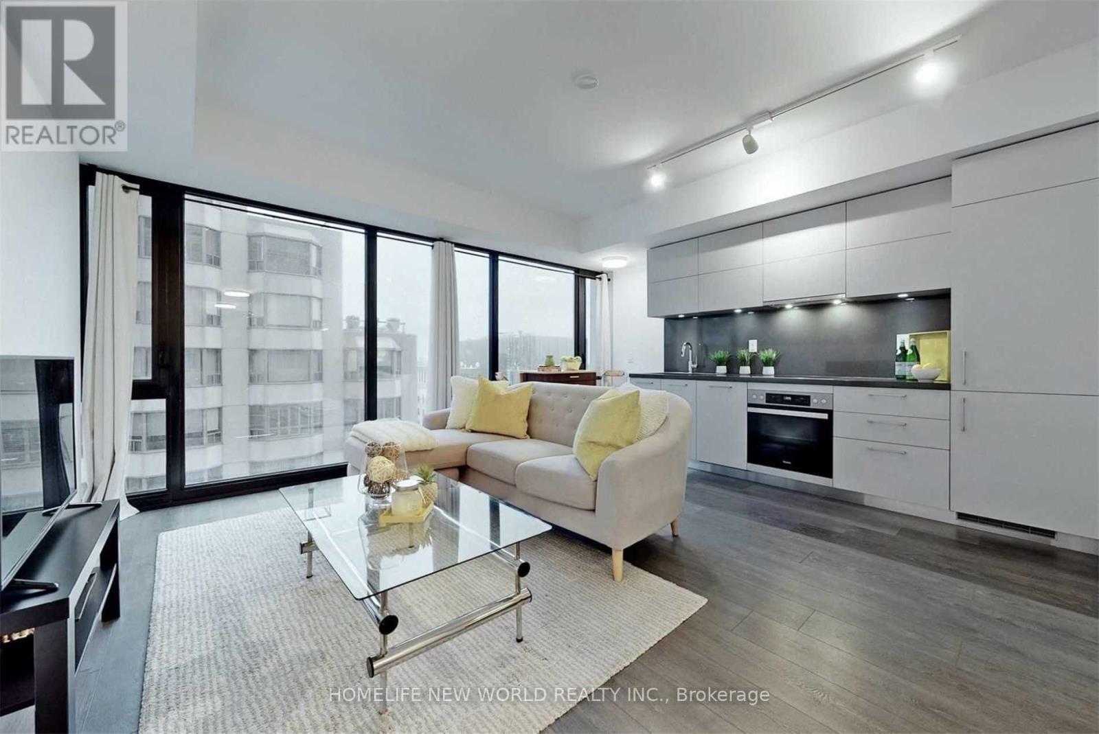 2108 - 188 Cumberland Street, Toronto, ON - Indoor Photo Showing Living Room