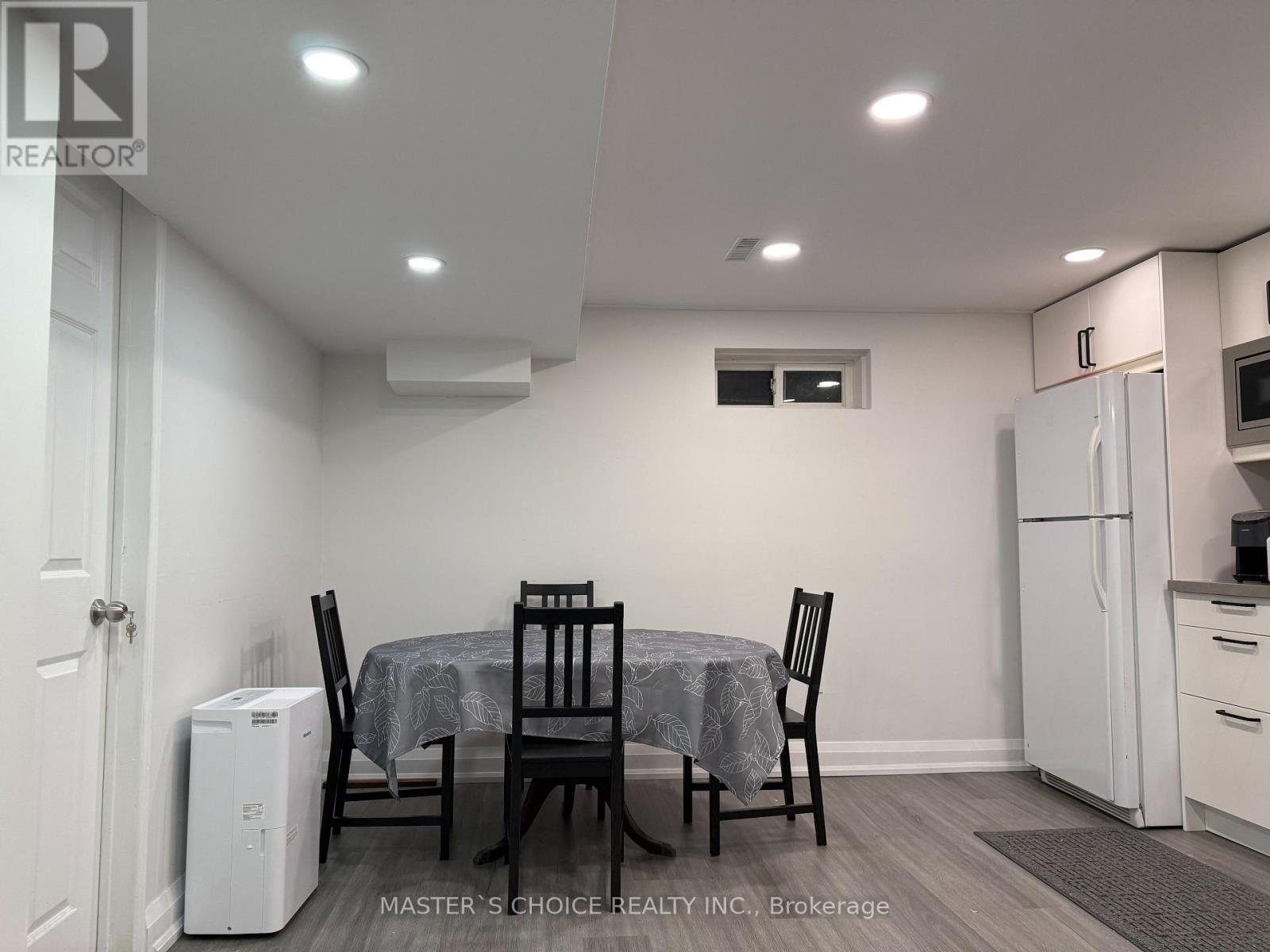 Bsmt - 92 Loganberry Crescent, Toronto, ON - Indoor