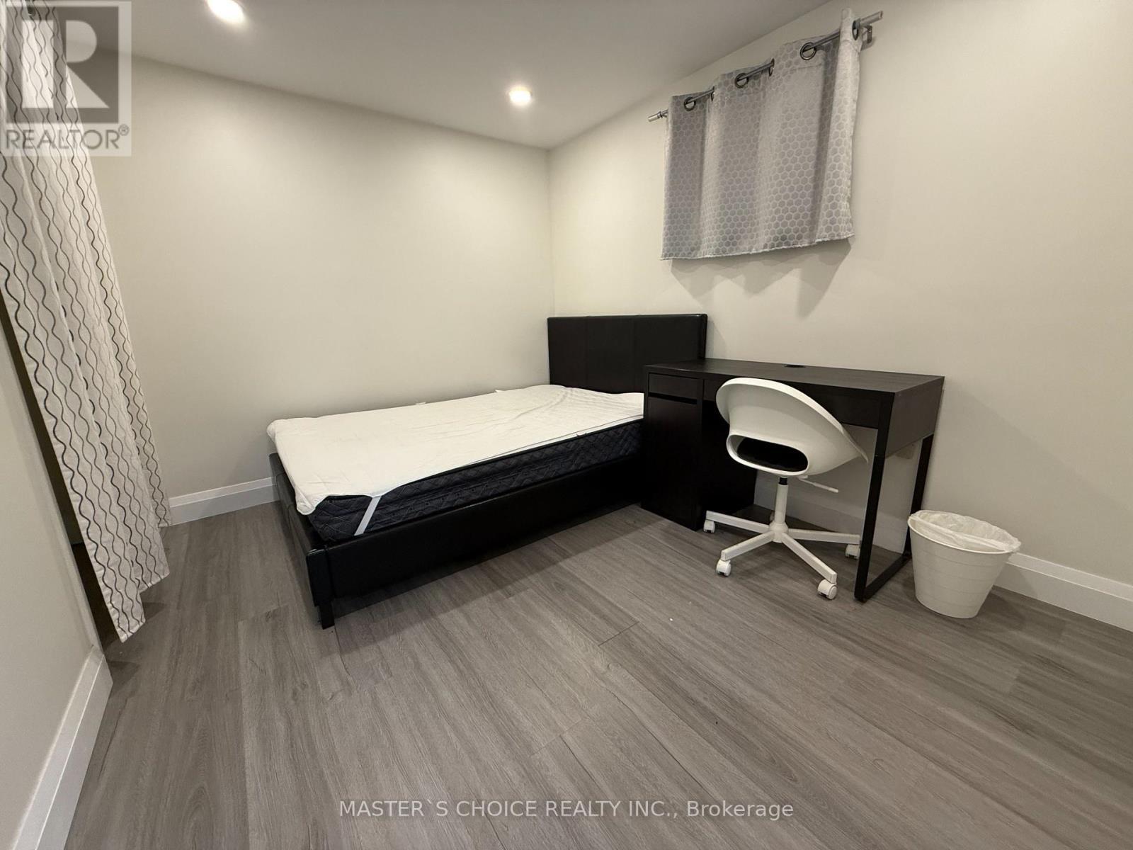 Bsmt - 92 Loganberry Crescent, Toronto, ON - Indoor