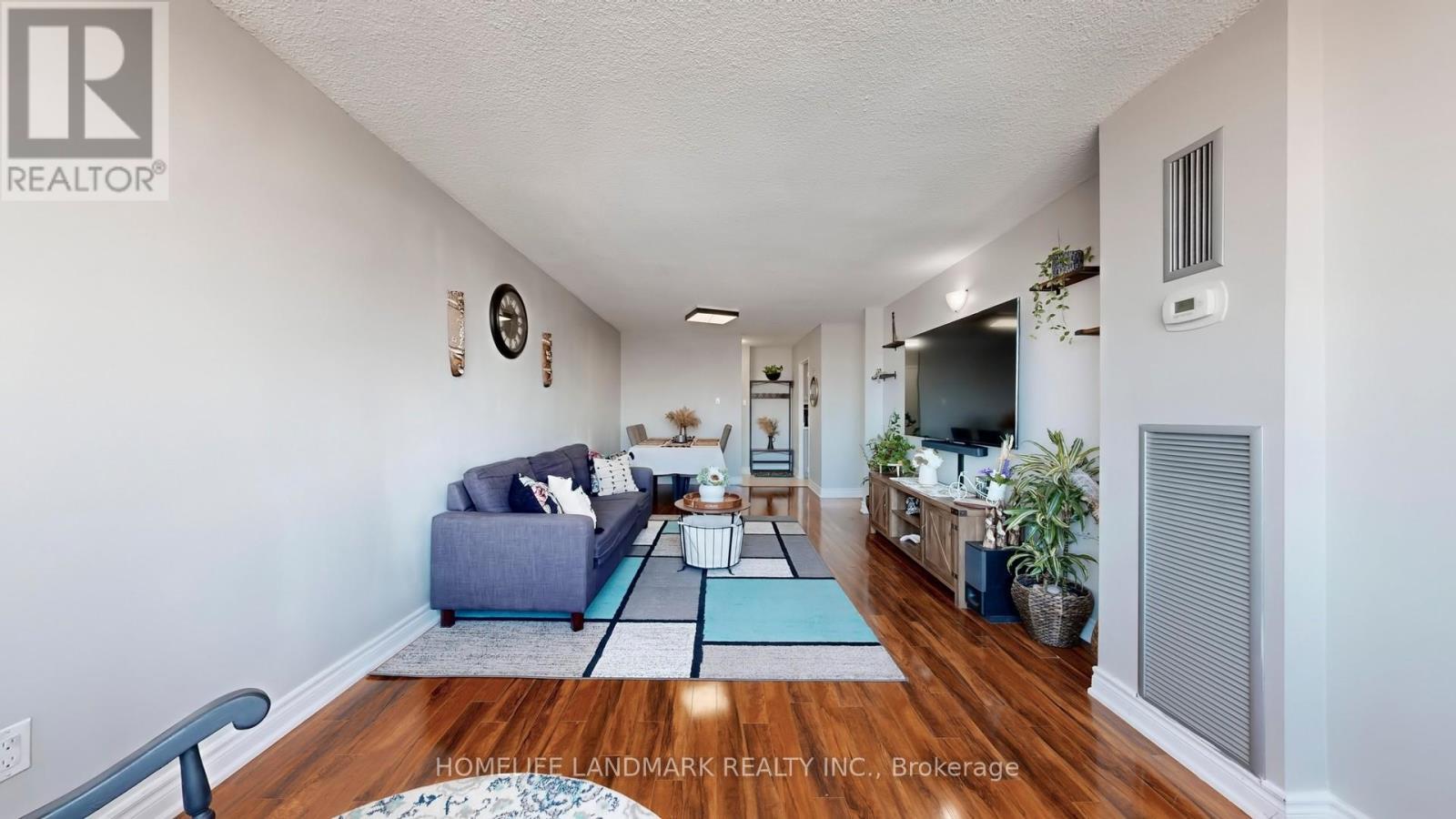 1001 - 25 Silver Springs Boulevard, Toronto, ON - Indoor