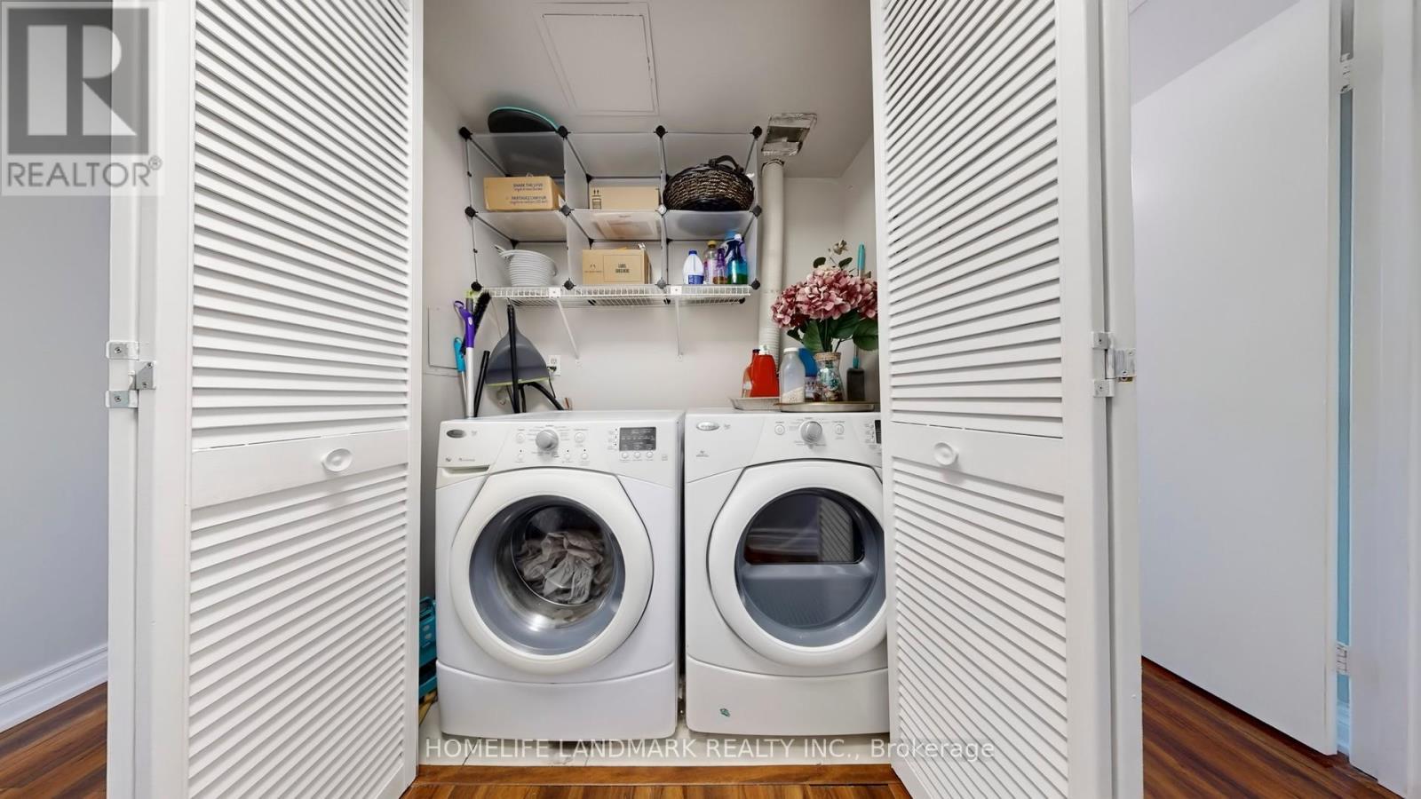 1001 - 25 Silver Springs Boulevard, Toronto, ON - Indoor Photo Showing Laundry Room