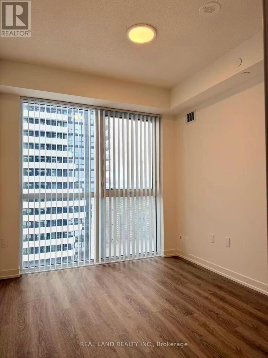 4615 - 8 Interchange Way, Vaughan, ON - Indoor Photo Showing Other Room