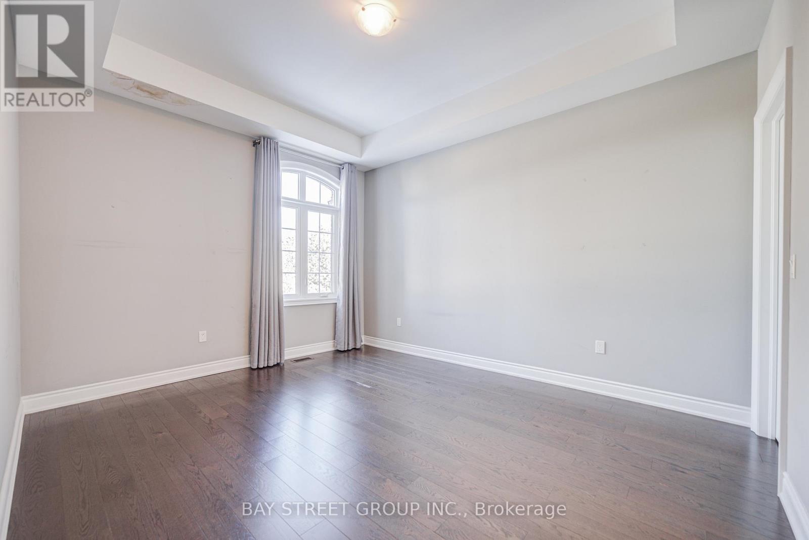 75 Douglas Road, Richmond Hill, ON - Indoor Photo Showing Other Room