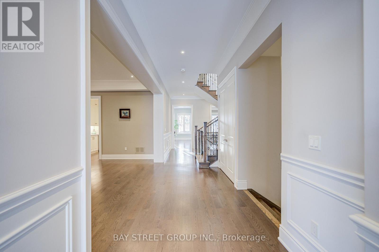 75 Douglas Road, Richmond Hill, ON - Indoor Photo Showing Other Room