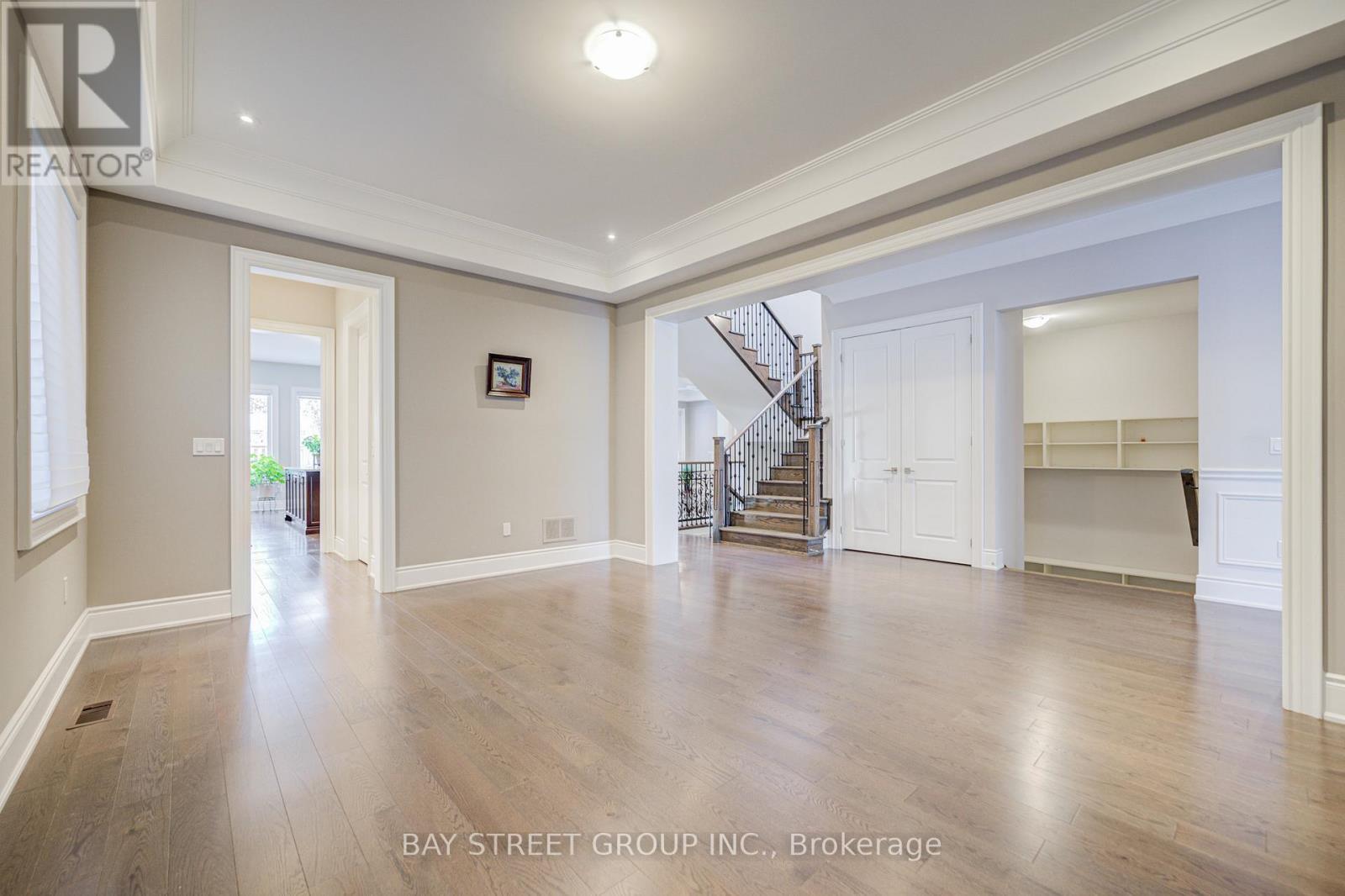 75 Douglas Road, Richmond Hill, ON - Indoor