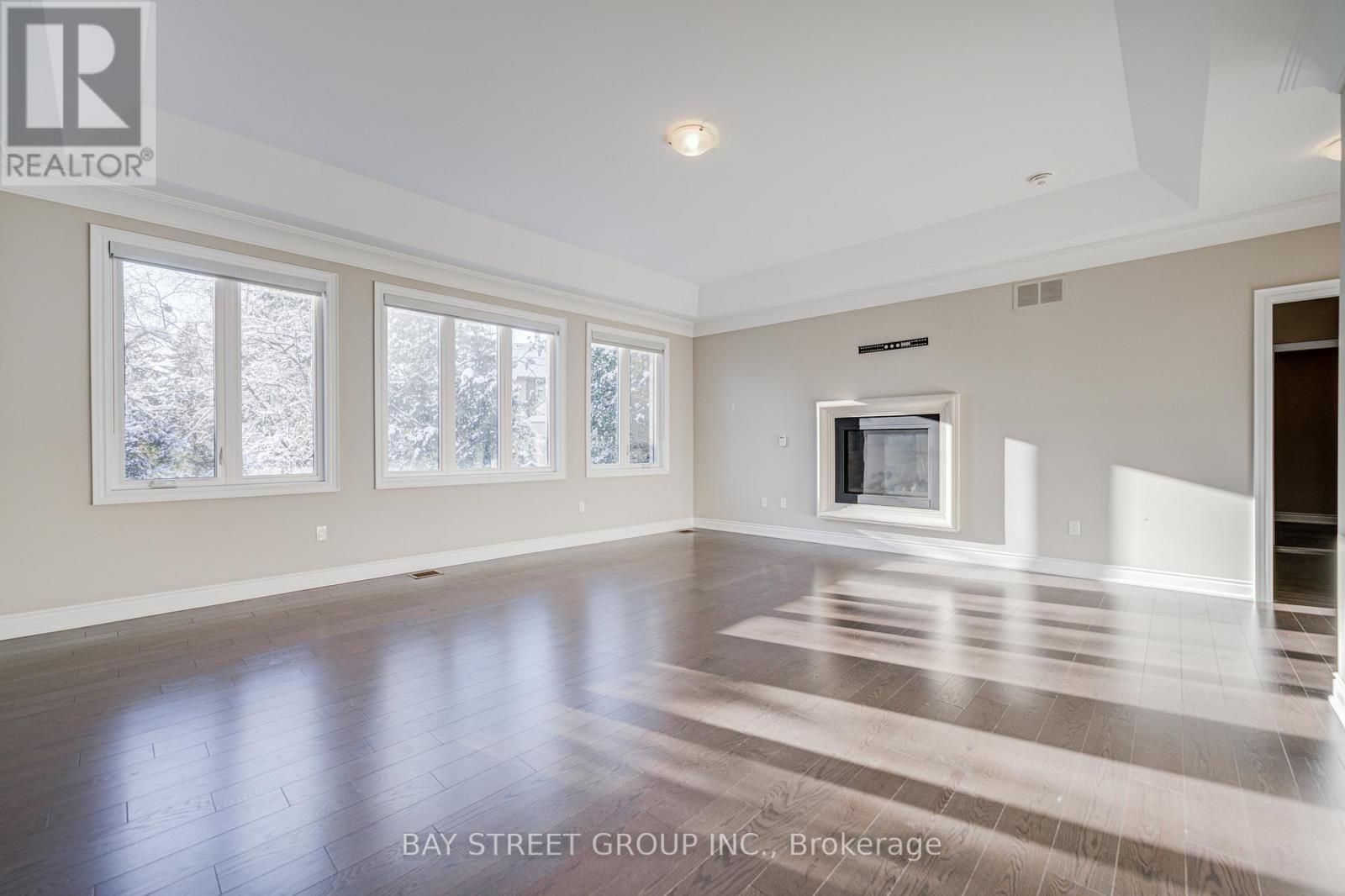 75 Douglas Road, Richmond Hill, ON - Indoor With Fireplace