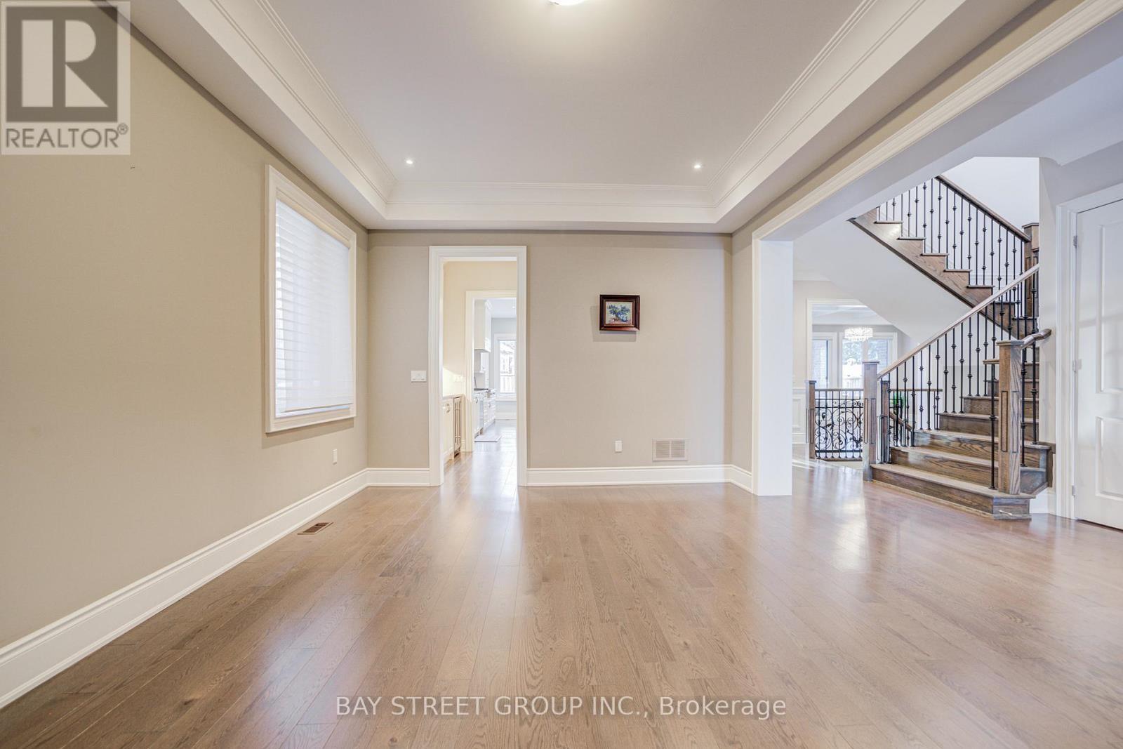 75 Douglas Road, Richmond Hill, ON - Indoor Photo Showing Other Room