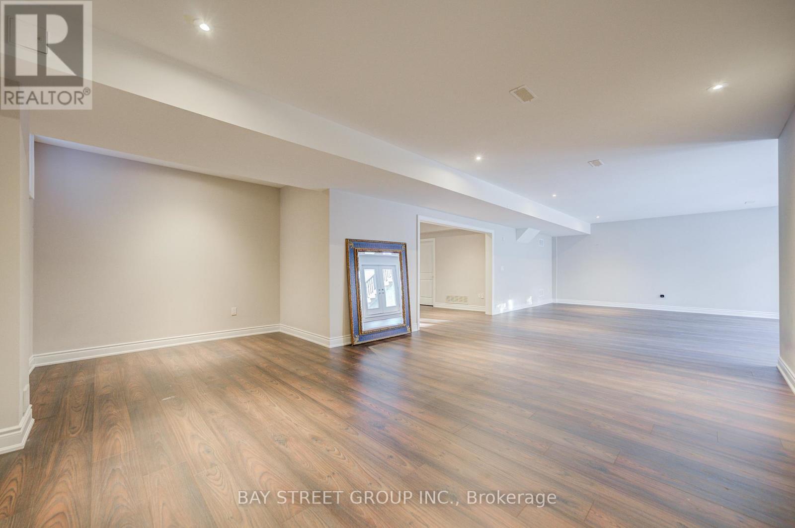 75 Douglas Road, Richmond Hill, ON - Indoor Photo Showing Other Room