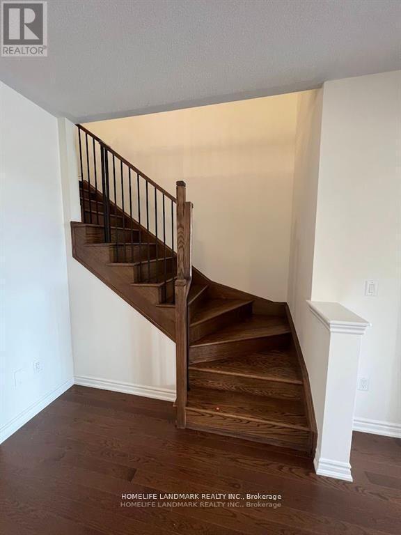 60 Shepherd Drive, Barrie, ON - Indoor Photo Showing Other Room