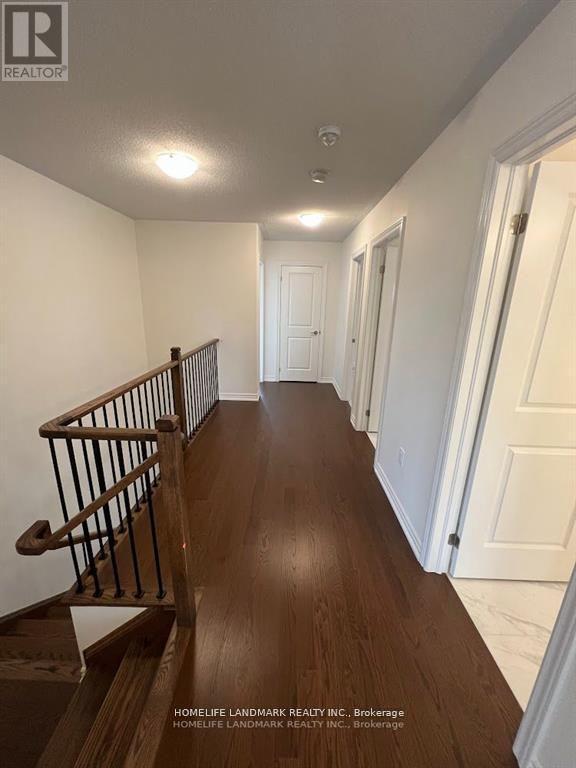 60 Shepherd Drive, Barrie, ON - Indoor Photo Showing Other Room