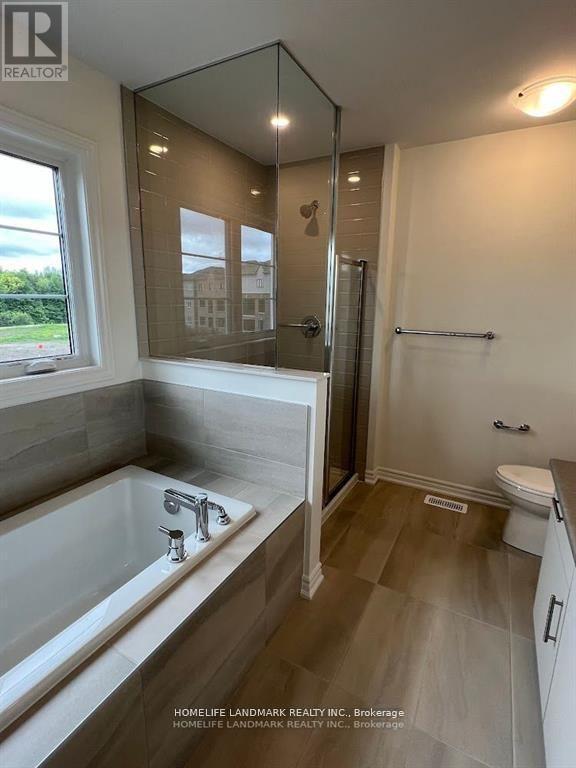 60 Shepherd Drive, Barrie, ON - Indoor Photo Showing Bathroom