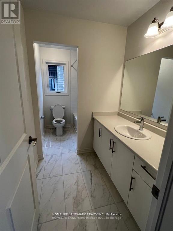 60 Shepherd Drive, Barrie, ON - Indoor Photo Showing Bathroom