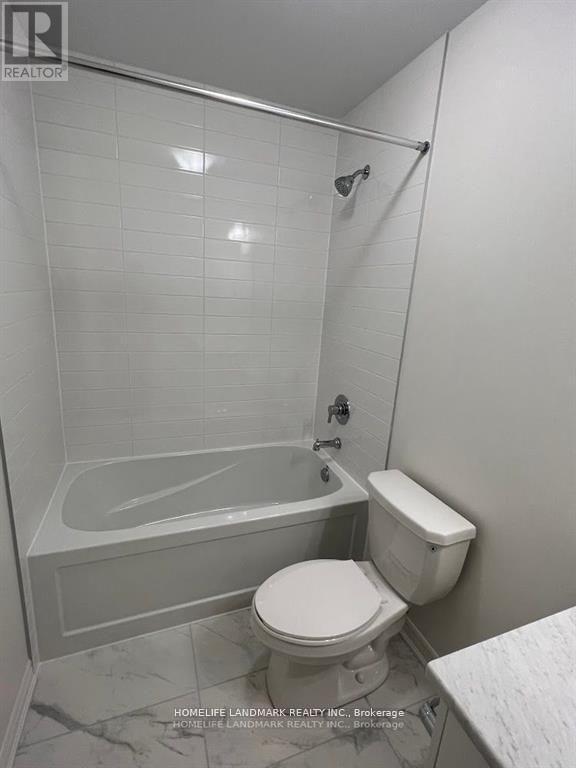 60 Shepherd Drive, Barrie, ON - Indoor Photo Showing Bathroom