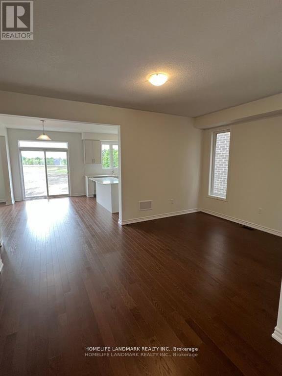 60 Shepherd Drive, Barrie, ON - Indoor Photo Showing Other Room