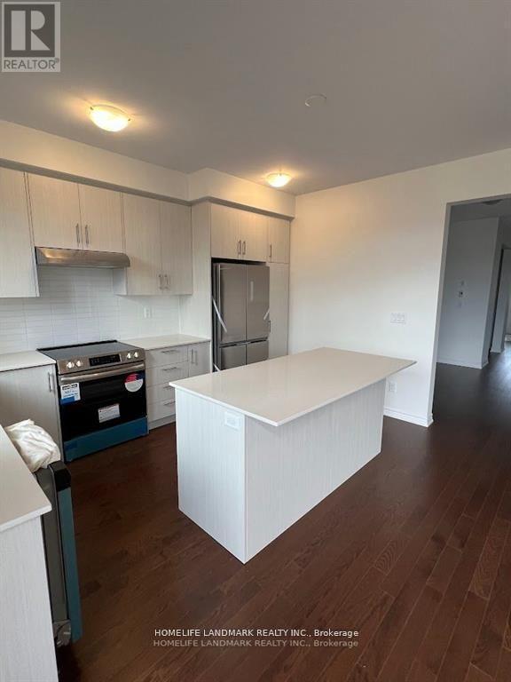 60 Shepherd Drive, Barrie, ON - Indoor Photo Showing Kitchen