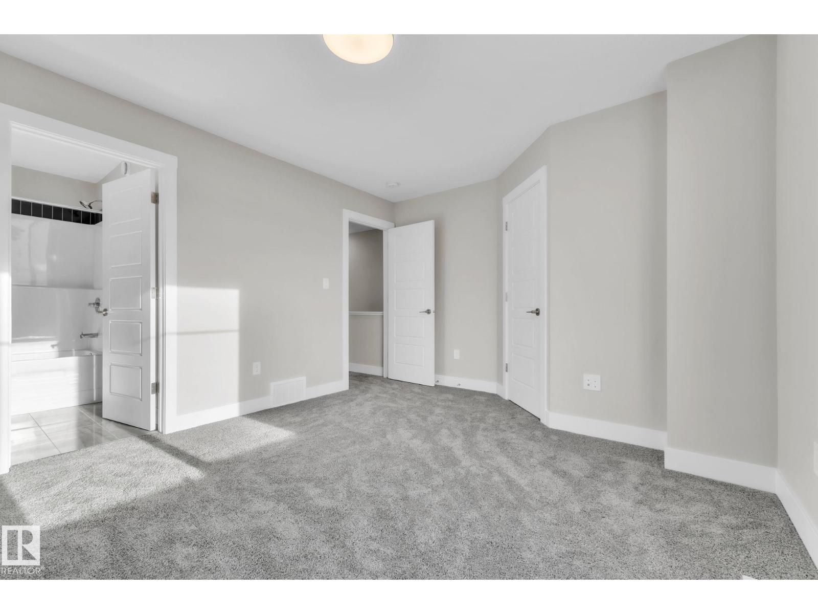 #15 6905 25 Av Sw, Edmonton, AB - Indoor Photo Showing Other Room