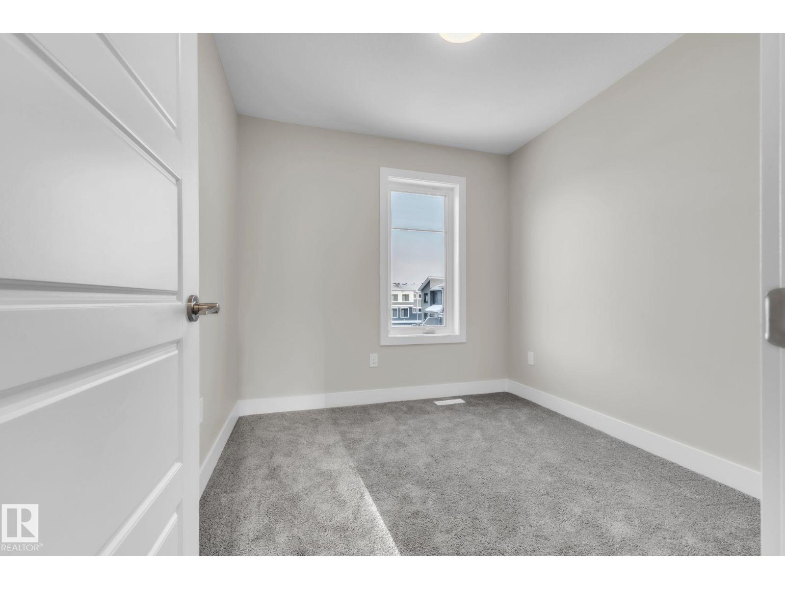 #15 6905 25 Av Sw, Edmonton, AB - Indoor Photo Showing Other Room