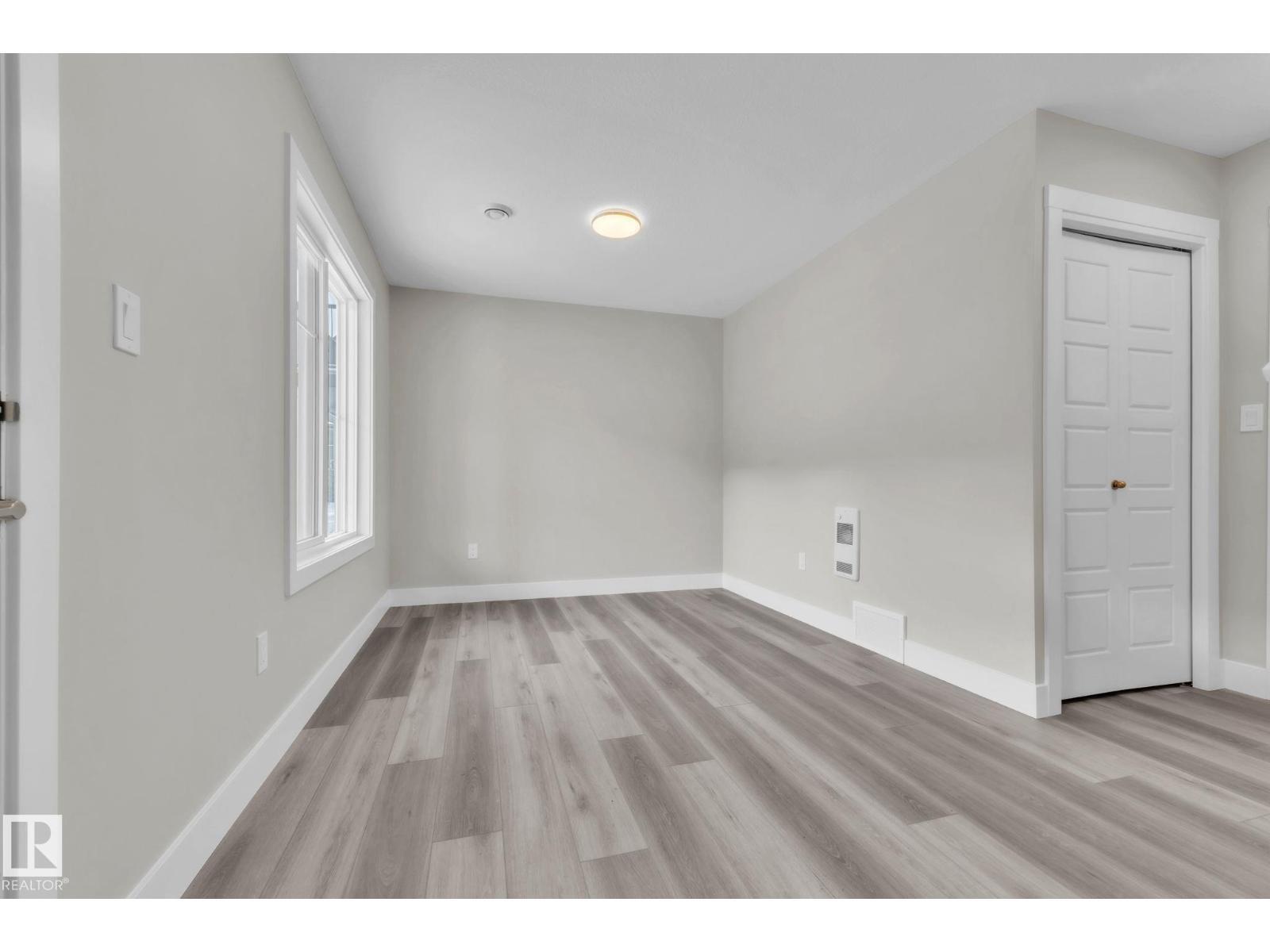 #15 6905 25 Av Sw, Edmonton, AB - Indoor Photo Showing Other Room