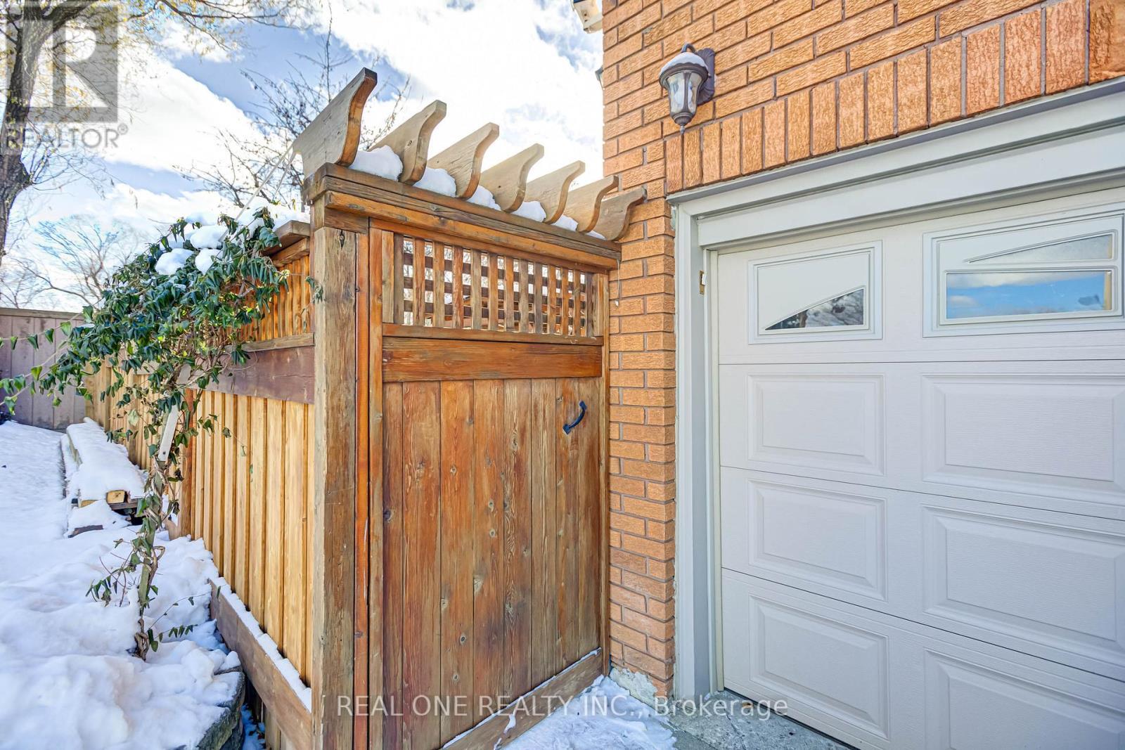 2 Grittani Lane, Toronto, ON - Outdoor With Exterior