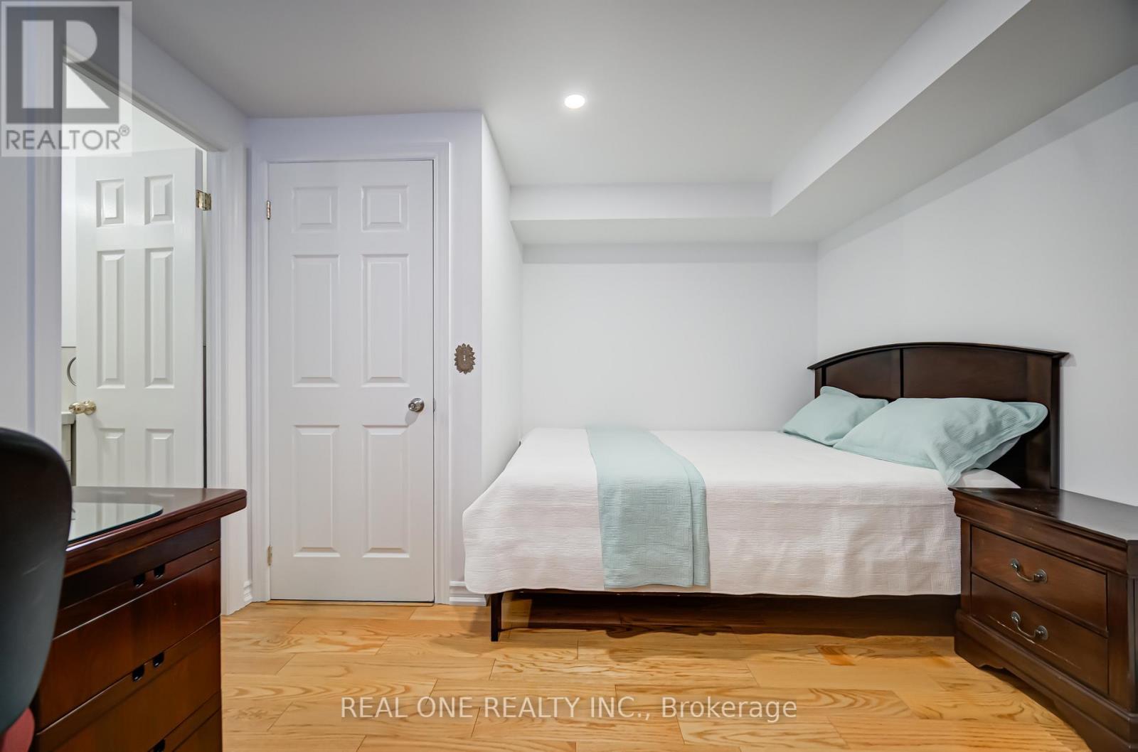 2 Grittani Lane, Toronto, ON - Indoor Photo Showing Bedroom
