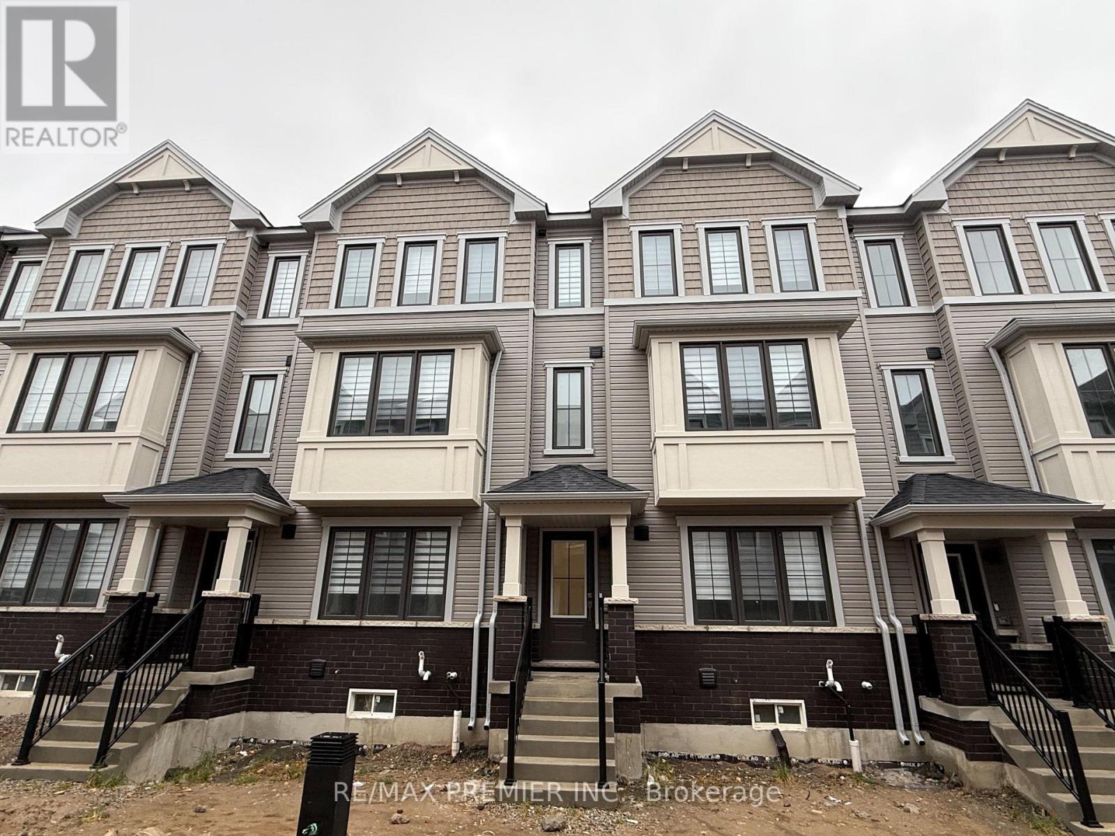 10 Kingbird Common, Cambridge, ON - With Facade