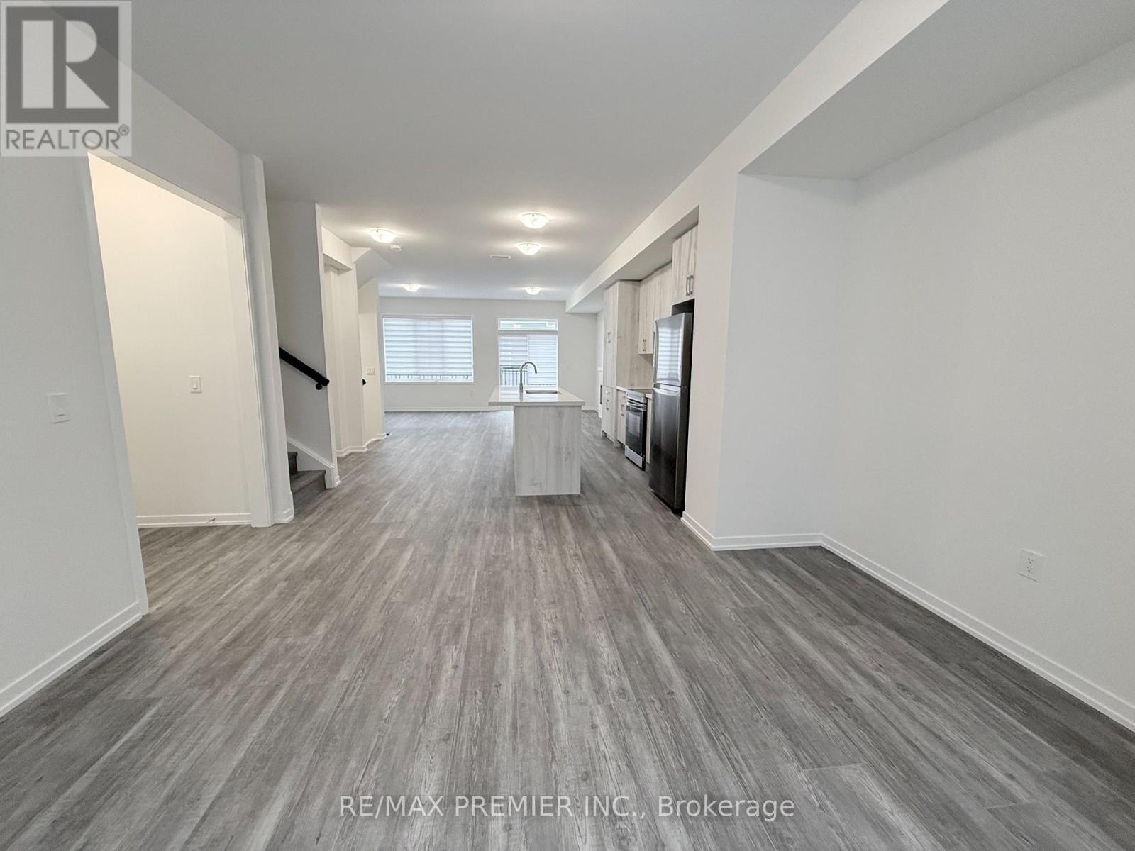 10 Kingbird Common, Cambridge, ON - Indoor Photo Showing Other Room