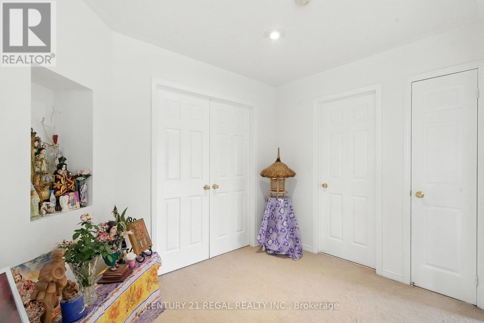 3 Osprey Court, Toronto, ON - Indoor Photo Showing Other Room