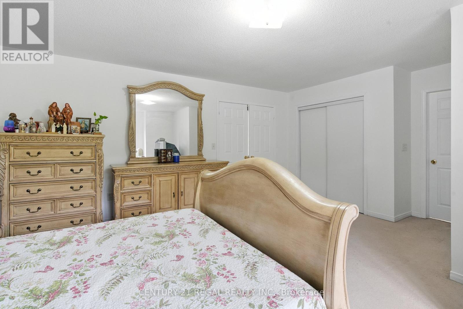 3 Osprey Court, Toronto, ON - Indoor Photo Showing Bedroom