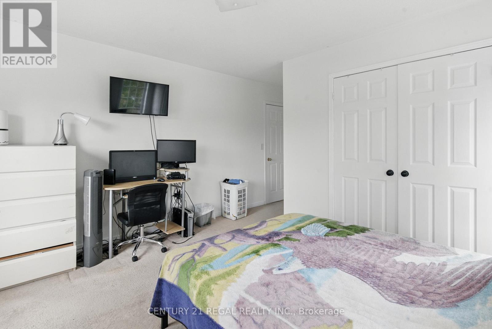 3 Osprey Court, Toronto, ON - Indoor Photo Showing Bedroom